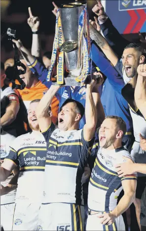  ?? PICTURE: GETTY IMAGES ?? CHOICES: Leeds Rhinos celebrate their Grand Final success in 2017, but will this year’s climax to the Super League season be held over until 2021? Three models for the season are beng considered.