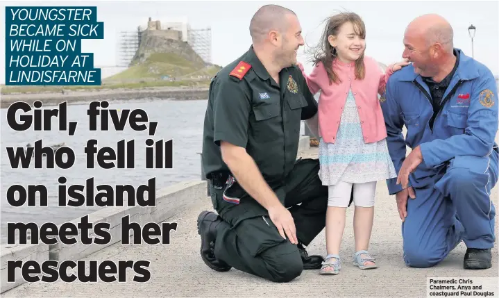  ??  ?? Paramedic Chris Chalmers, Anya and coastguard Paul Douglas