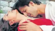  ??  ?? Vivek Oberoi and Rani Mukerji in a still from Saathiya