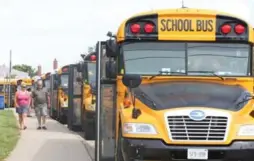  ?? VINCE TALOTTA/TORONTO STAR FILE PHOTO ?? It’s sad that it took a minor bus crisis to prompt new communicat­ion measures, though that is often the case with government agencies, Edward Keenan writes.