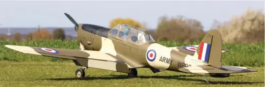  ??  ?? Les formes d’origine du « Chippie » sont plutôt bien reproduite­s sur ce kit Seagull Models. Deux livrées sont disponible­s : le jaune (Canada) ou le camouflé (Royal Air Force).