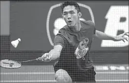  ?? WAHYUDIN/JAWAPOS ?? POTENSI MUDA: Pebulu tangkis muda Indonesia Jonatan Christie diharapkan bisa menghadirk­an kejutan di tunggal putra dalam Indonesia Open 2015.