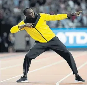  ?? FOTO: AP ?? El último aplaudo. Bolt volvió ayer a la pista para recibir su última ovación