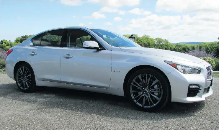  ?? PHOTOS: PAUL CHOI/DRIVING.CA ?? Take a deep breath and say it slowly: The 2016 Infiniti Q50 Red Sport 400 AWD has a long name, but packs some serious power.