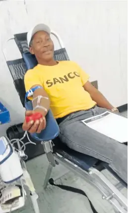  ?? Picture: SUPPLIED ?? SAVING LIVES: Desmond Coetzee donated blood during a drive held by the South African National Blood Service (SANBS) at Grey Hospital Blood Bank in King William’s Town on Monday. SANBS, Algoa FM and Pick n Pay held combined efforts for the 21st...