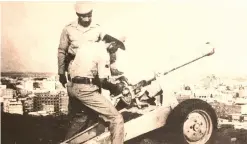  ??  ?? An old photo of the Ramadan cannon being fired in Madinah.