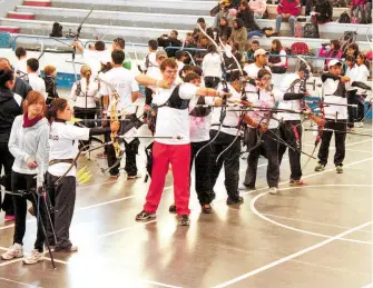  ?? /JOSÉ RIVEROS ?? De los
primeros alumnos de la escuela municipal de tiro con arco