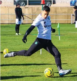  ?? SANTOS ?? Govea en el entrenamie­nto de la semana.