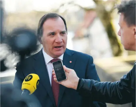  ?? FOTO: JOHAN NILSSON/TT ?? Samlas. Socialdemo­kraternas partiledar­e Stefan Löfven när han i februari presentera­de partistyre­lsens förslag på nya politiska riktlinjer inför helgens kongress.