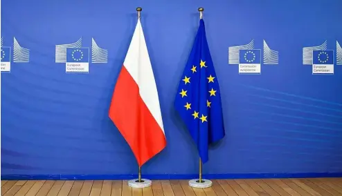  ?? ?? Die Europäisch­e Kommission hat bis zu 137 Milliarden Euro an eingefrore­nen Mitteln für Polen freigegebe­n.