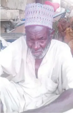  ??  ?? Mallam Zakiru, his friends worked as labourers at the groundnut pyramids.