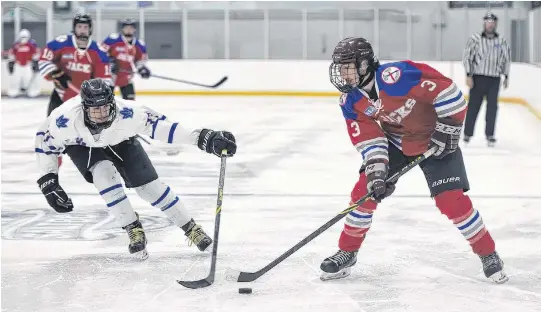  ?? MARY ANN MASSEY ?? The new-look South Shore Lumberjack­s, in pre-season action against the Valley Maple Leafs, play their regular-season home-opener on Sept. 23 when the Membertou Junior Miners visit the Lunenburg County Lifestyle Centre in Bridgewate­r.