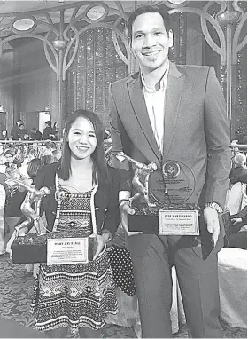  ?? / FACEBOOK PAGE NI MARY JOY TABAL ?? ■ GARBO SA CEBU: Nagpahulag­way sila si Olympian marathoner Mary Joy Tabal (wa) ug basketball star JuneMar Fajardo (tuo) human sa ilang pagdawat og pasidungog sa PSC Awards sa miaging gabii sa Manila. Karong Marso 26, ang duha modawat na sab og...