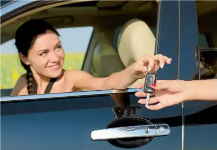  ??  ?? A survey shows about one in five Kiwis experience issues when buying a car, whether from a private seller or a dealer.