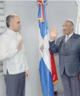  ?? FUENTE EXTERNA ?? Luis Miguel De Camps juramentó a José Francisco Peña.