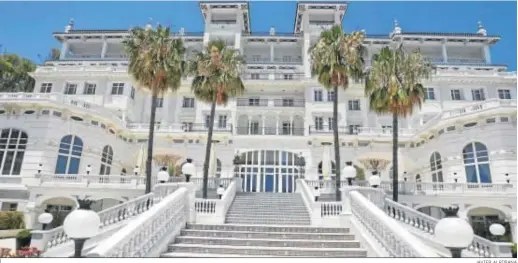  ?? JAVIER ALBIÑANA ?? El hotel Miramar de Málaga, cerrado durante el estado de alarma.