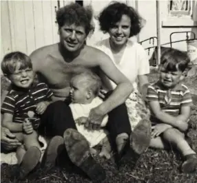  ??  ?? Family joy: Marlene Harris with husband Bobby and their children