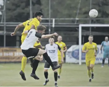  ?? Picture: Neil Holmes ?? Chichester City threaten at Pagham, where they won 3-0