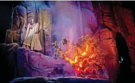  ?? [PHOTO PROVIDED BY SIGHT & SOUND THEATRES] ?? Moses is transfixed by the burning bush in a scene from “Moses” at the Sight and Sound Theatres in Branson, Missouri.