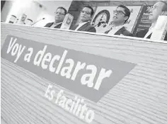  ??  ?? Motiva. EL titular del SAT, Osvaldo Santín, presentó la campaña anual para motivar la realizació­n de declaracio­nes de personas físicas.