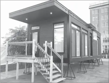  ??  ?? An example of a tiny house that will be on display this weekend at the Ecosphere event in Magog.