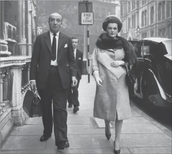  ?? Picture: Evening Standard/getty ?? The Duchess of Argyll arrives at court with her solicitor for the start of her divorce proceeding­s in October 1962