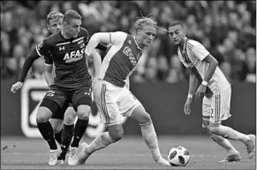  ??  ?? Napoli is Kasper Dolberg nog niet vergeten. De aanvaller van Ajax werd in de zomer van 2017 en in januari 2018 al in verband gebracht met i Partenopei en volgens de Corriere dello Sport heeft Napoli de interesse in Dolberg nieuw leven ingeblazen. (Foto: Nusport)