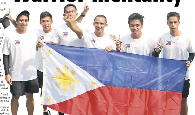  ?? @tribunephl_bob ?? MIKOFF Manduriao (left) and the members of the national men’s soft tennis squad celebrate their sweep of the 30th SEA Games.