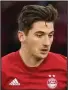  ??  ?? Aberdeen midfielder Kenny McLean