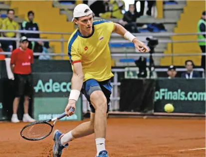  ?? FOTO ?? Aunque los elegidos para jugar los puntos en singles en Madrid son Daniel Galán y Santiago Giraldo, Gonzo esperaba asistir como gratificac­ión al aporte que hizo en la Selección.