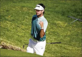  ?? CHRISTIAN PETERSEN / GETTY IMAGES ?? A clutch birdie from the bunker on No. 14 at Riviera was reason for Bubba Watson to feel good during the final round of the Genesis Open.