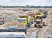  ?? HT ?? Sand lorries at Cauvery river in Tamil Nadu. Projects worth about ~10,000 crore are stuck in state due paucity of sand, officials say.