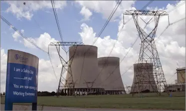  ?? PHOTO: BLOOMBERG ?? Eskom’s Kendal coal-fired power station. Eskom showed R3 billion in irregular and wasteful expenditur­e in its AFS.