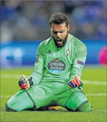  ??  ?? SUEÑO CUMPLIDO. Sergio, que acababa contrato, ha logrado su propósito de continuar ligado al Celta.