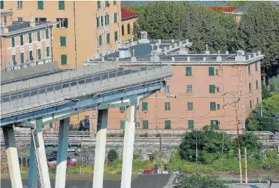  ?? Ansa ?? Il disastro Quel che resta del ponte Morandi dopo il crollo del 14 agosto che ha ucciso 43 persone