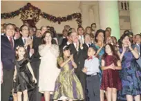  ?? PRESIDENCI­A ?? El presidente Danilo Medina, la primera dama Cándida de Medina, la vicepresid­enta Margarita Cedeño y otros asistentes al festejo.