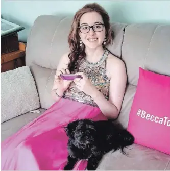  ?? ANNE SCHOFIELD THE CANADIAN PRESS ?? Rebecca Schofield, 18, inspired many people. She was terminally ill and asked people to do acts of kindness.