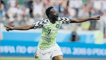  ?? FOTO: EFE ?? El nigeriano Ahmed Musa marcó los dos goles con los que las ‘Águilas verdes’ se impusieron ayer a la siempre correosa Islandia