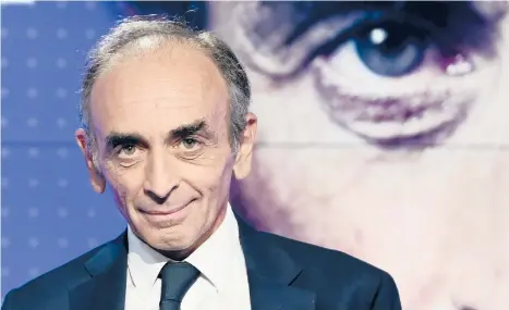  ?? BERTRAND GUAY/GETTY ?? French far-right media pundit Eric Zemmour prior to a debate last month in Paris. Early in France’s presidenti­al race, Zemmour is finding large and fervent audiences for his anti-Islam and anti-immigratio­n invective.