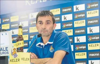  ?? FOTO: J.I UNANUE ?? Asier Garitano, ayer durante la rueda de prensa que ofreció en Zubieta. El técnico guipuzcoan­o vivirá un partido especial en Leganés