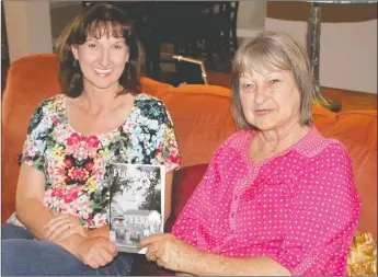  ?? LYNN KUTTER ENTERPRISE-LEADER ?? Dee Ness, left, and her mother, Janie Steele, a Farmington alderwoman, form the city’s Historical Preservati­on Committee and recently had their article on a history of Farmington schools published in Flashback, a quarterly publicatio­n of Washington...