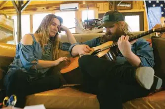 ?? Kyle Dean Reinford/New York Times ?? The visual and musical dynamic between Chris and Morgane Stapleton is one of country music’s great treats, a vivid display of affection that elevates their music.