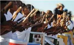  ?? Pictures: David Ritchie/African News Agency/ANA ?? a contempora­ry dance and music work at the Green Point Urban Park.