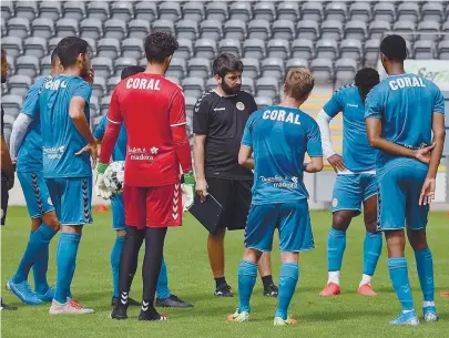  ??  ?? Luis Freire passou uma mensagem de confiança ao seus jogadores