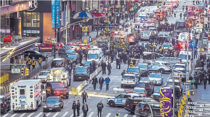  ?? Andres kudacki/ap ?? La zona de Times Square quedó totalmente paralizada ayer