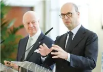  ?? — Reuters ?? UN Special Envoy for Syria Staffan de Mistura (L) stands next to Italian Foreign Minister Angelino Alfano during a news conference in Rome on Wednesday.