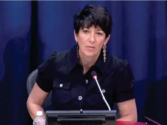  ?? (Reuters) ?? Ghislaine Maxwell, seen here in 2013, is considered a flight risk by prosecutor­s