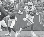  ?? MIKE DE SISTI / MILWAUKEE JOURNAL SENTINEL ?? Packers quarterbac­k Jordan Love could see more blitzes than he did the first game against the Bears.