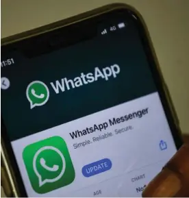  ?? AFP PARA EF ?? Las nuevas condicione­s de uso de WhatsApp han generado diversas reacciones entre usuarios. Muchos de ellos han migrado a Telegram.