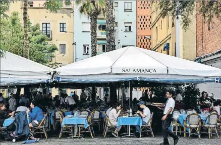  ?? ÀLEX GARCIA ?? El frente marítimo de la Barcelonet­a es una de las zonas más transitada­s de Barcelona